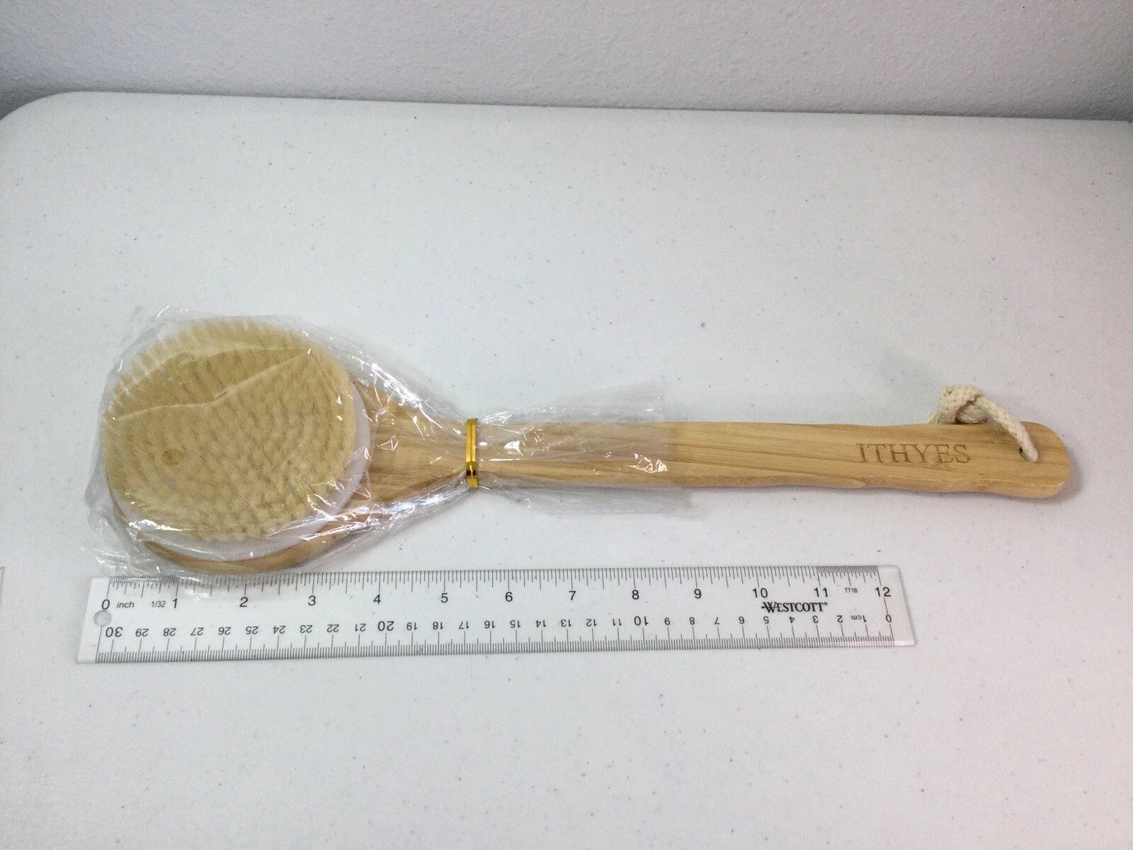 ITHYES Bamboo Long Handle Shower Brush. Exfoliating. NEW.